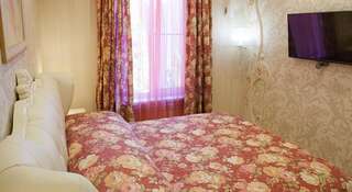 Гостиница Resort Rayskiy bereg Краснодар Бунгало с 2 спальнями-3